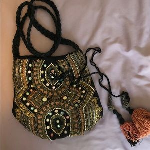STEVE MADDEN BEADED BUCKET CROSSBODY BAG